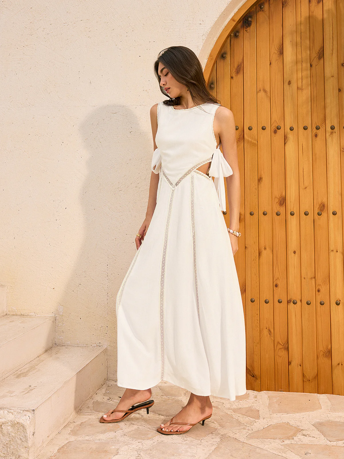 Linen & Cotton Cut-Out Tie-Back Maxi Dress - Takermore