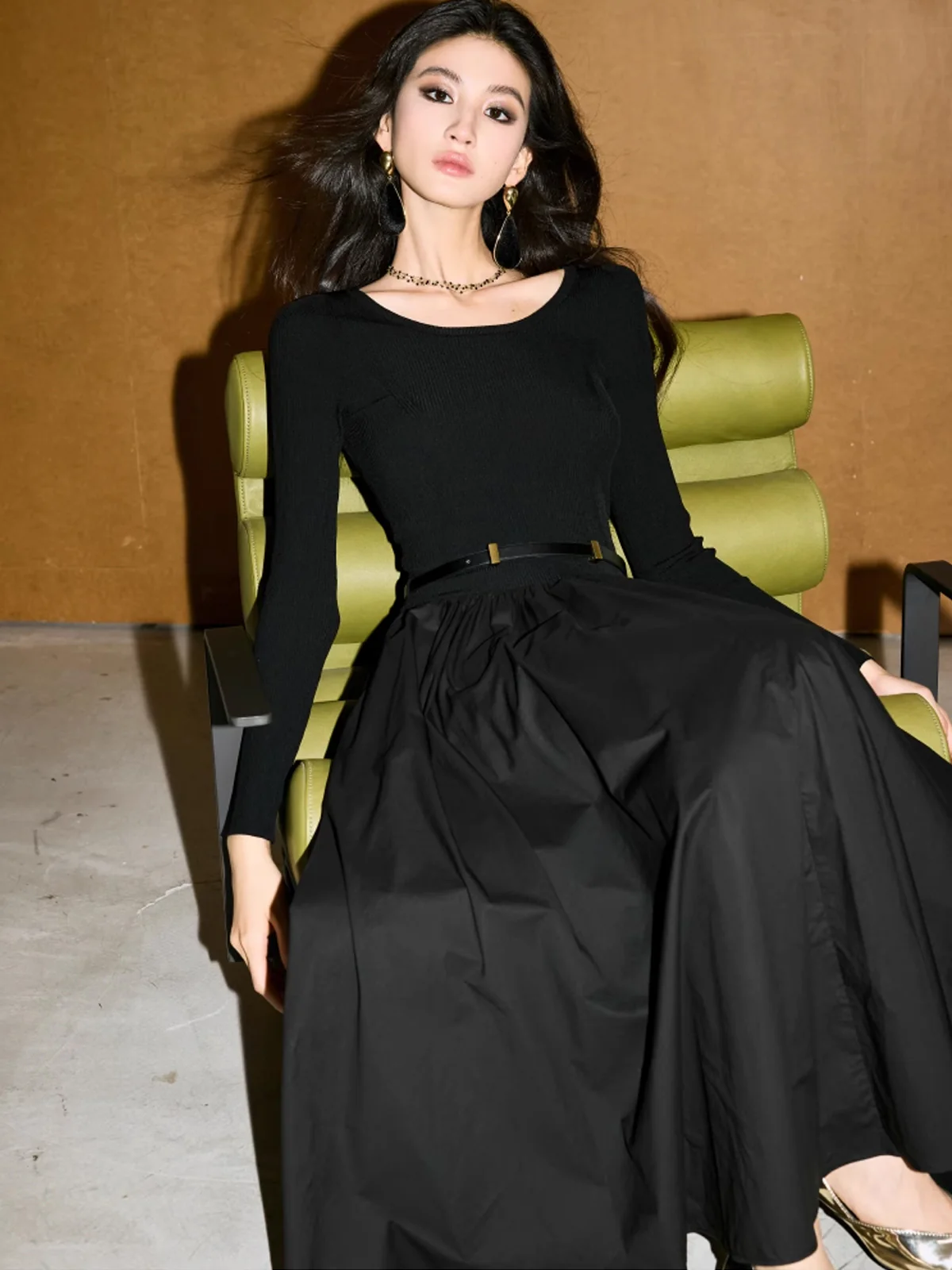 Plain Belted Pleated Panel Dress - Takermore