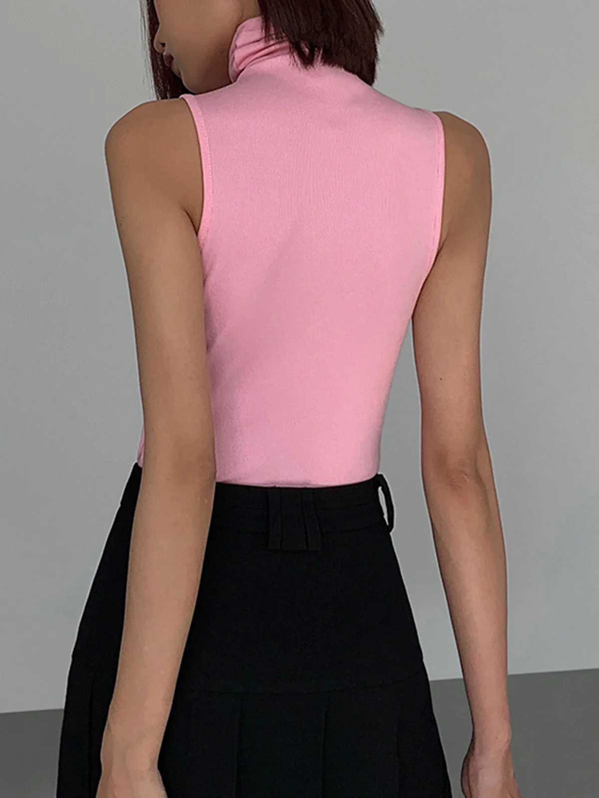 Basic Snug Turtleneck Tank Top - Takermore