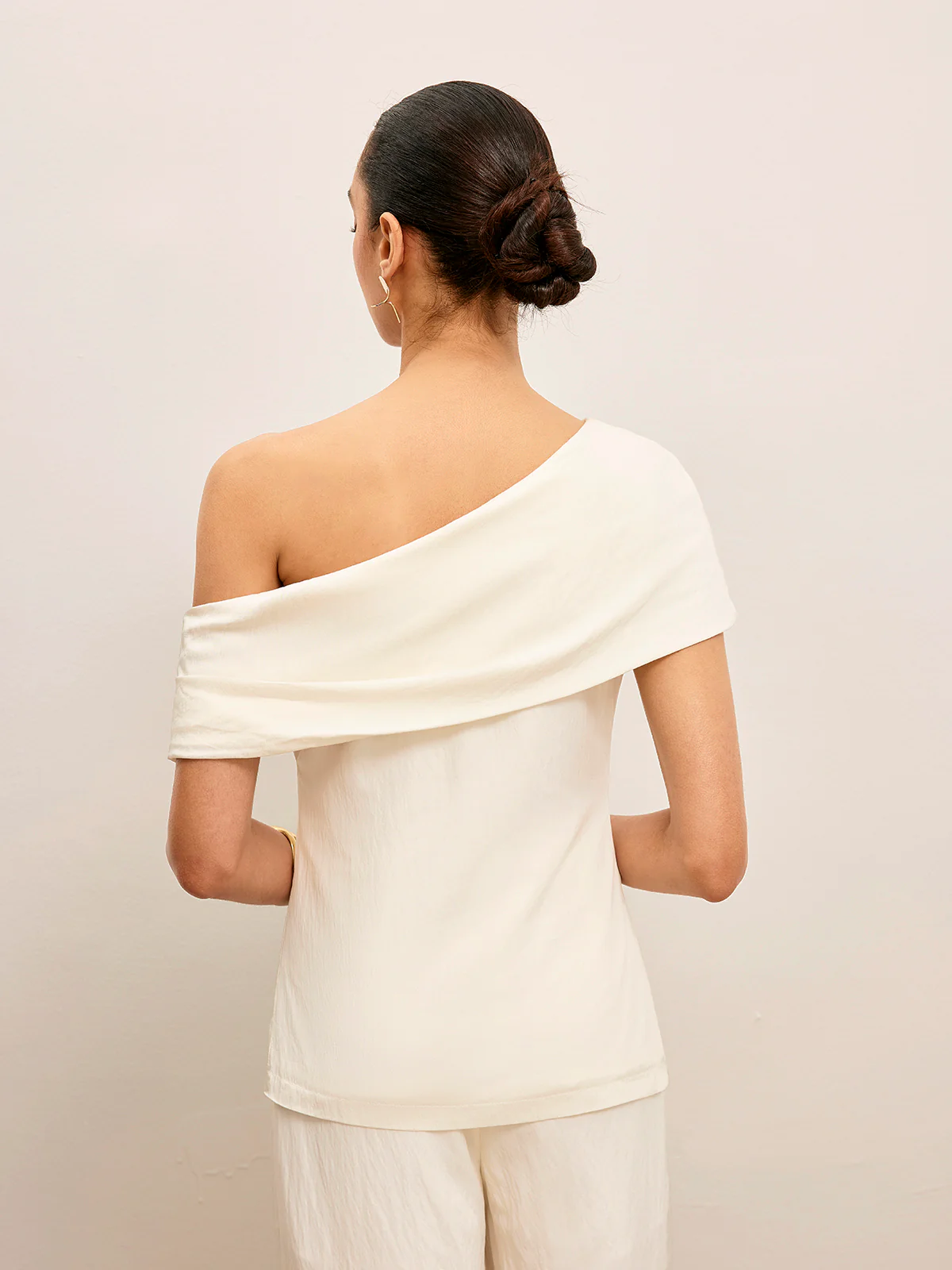 One-Shoulder Draped Top - Takermore