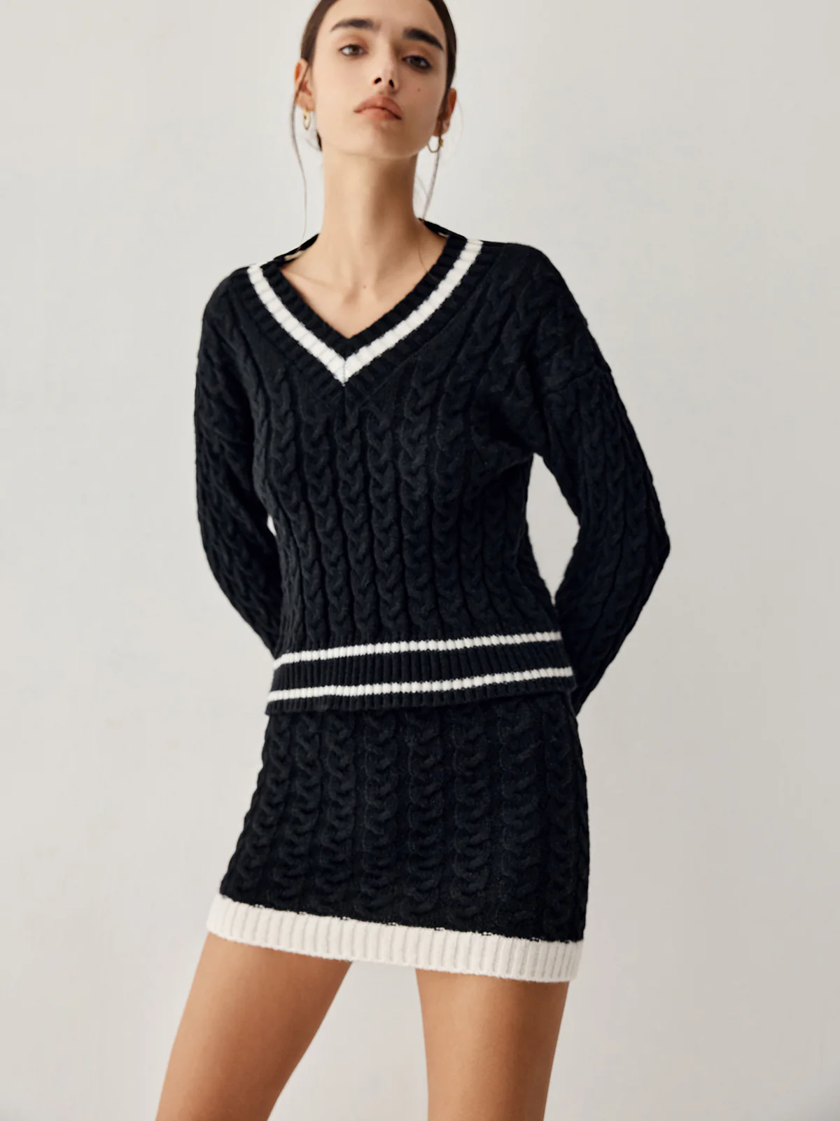 Contrast Trim Cable Knit Sweater With Matching Skirt - Takermore